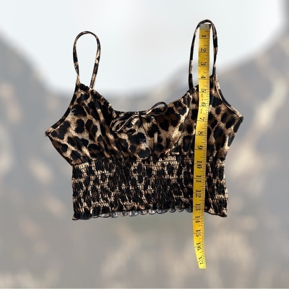 Timing leopard print tie front spaghetti strap crop top size S - Picture 5 of 7